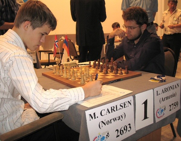 Carlsen_Aronian_R1G5