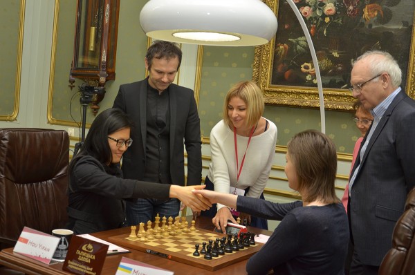 chess-women-Lviv_2016-03-06_6589sa_KOV